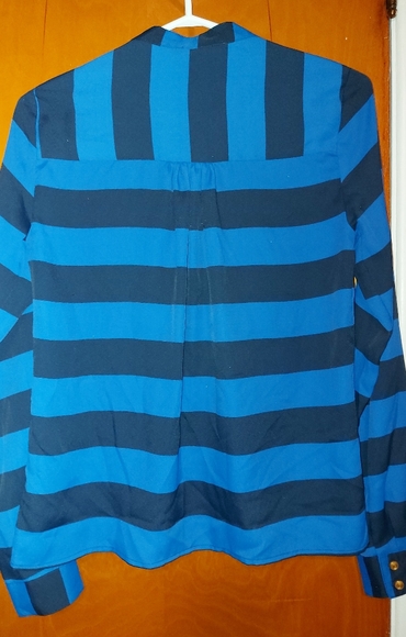 Small - Picture 3 of 3